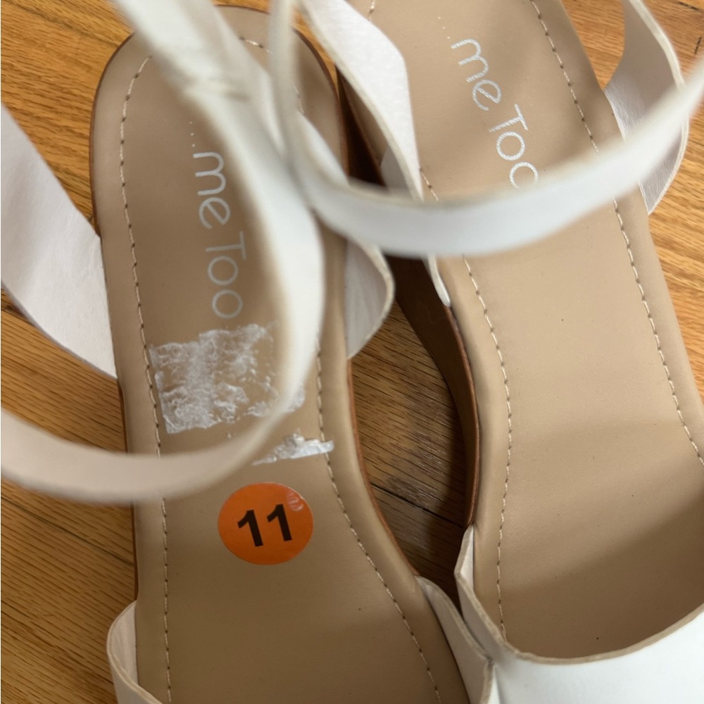 Me Too Sandals - Picture 5 of 5